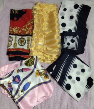 URGE VENTA Lote de 5 Pañuelos para Mujer. X 5 euro