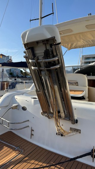 Pasarela hidraulica barco