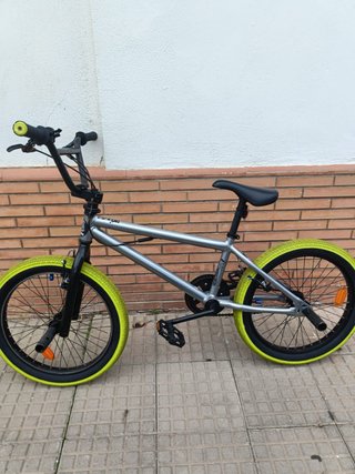 Bicicleta BMX Infantil Gris y Verde