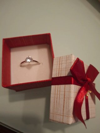 Anillo de Plata 927 con piedra. Totalmente nuevo.
