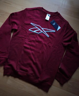 Sudadera Reebok NUEVA con etiquetas