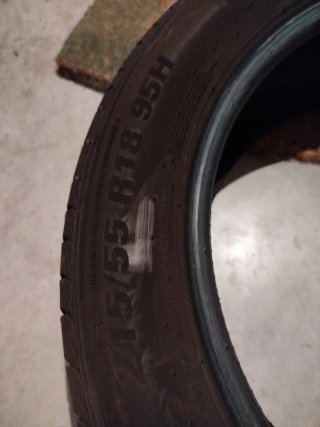 Neumático Kumho ECSTA HS51 215/55 R18 95H