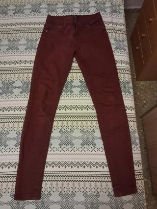 Pantalón Vaquero Rojo