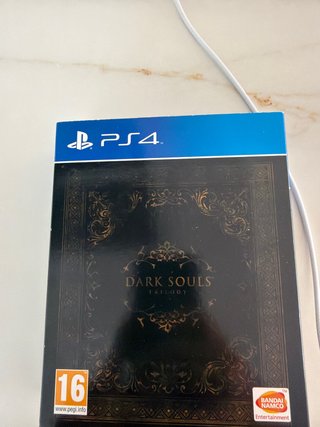 Dark Souls Trilogy (PS4)