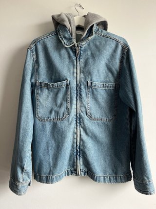 Chaqueta Vaquera Zara con Capucha talla 14 años