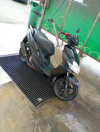 Yamaha Jog RR Negra