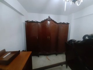 Armario de Dormitorio Clásico de Madera