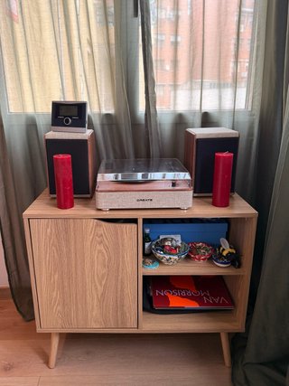 Mueble de madera mid century