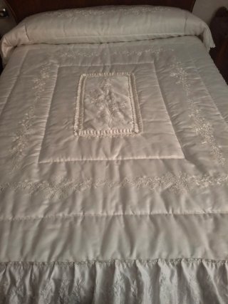 Edredón cama matrimonio. VER Medidas