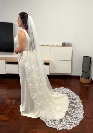 Velo de Novia Blanco Marfil con Encaje