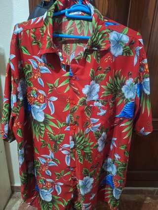 Camisa Hawaiana Roja Marca V.H.O Talla 3XL