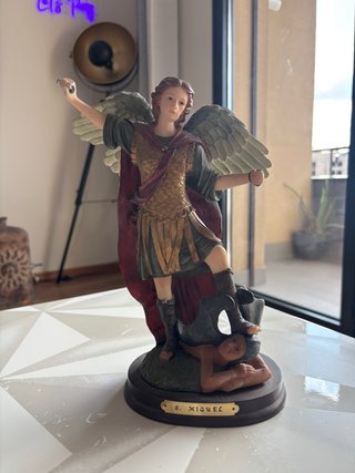 Figura São Miguel Arcanjo 26 cm - Defeito