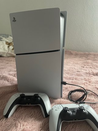 PlayStation 5 Slim con Lector y 2 Mandos