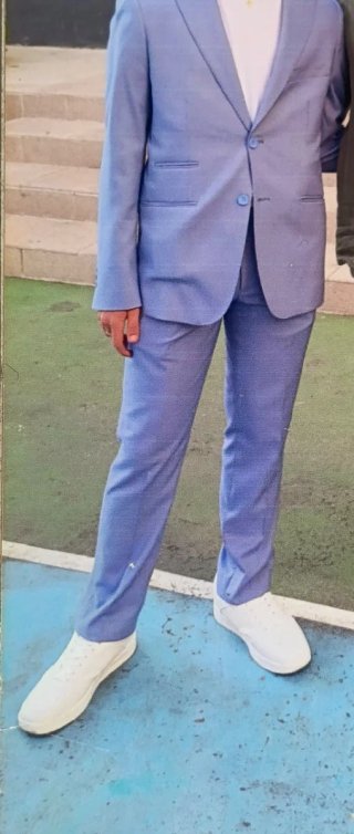 Traje de chaqueta azul celeste