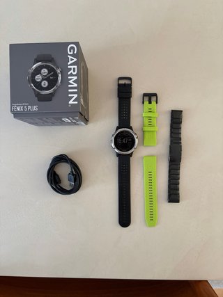 Garmin Fénix 5 Plus con 3 correas