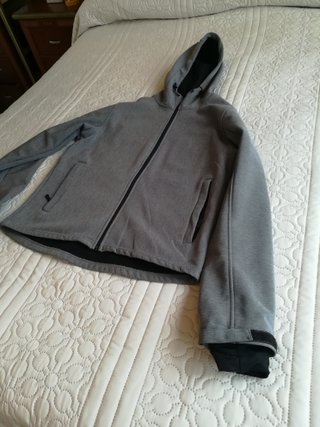 Chaqueta fina impermeable gris TEX