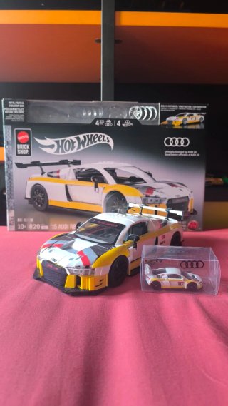 Set Hot Wheels Audi R8 LMS Brickshop
