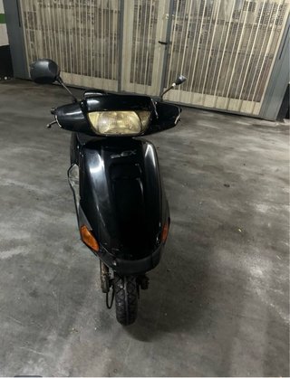 Scooter Honda Bali