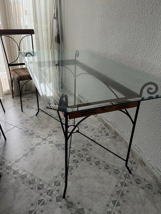 Mesa de Cristal con 4 Sillas