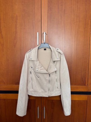 Chaqueta Estilo Biker Color Crema