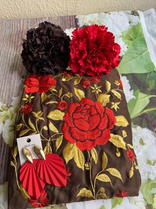 Mantón de Flamenca Bordado