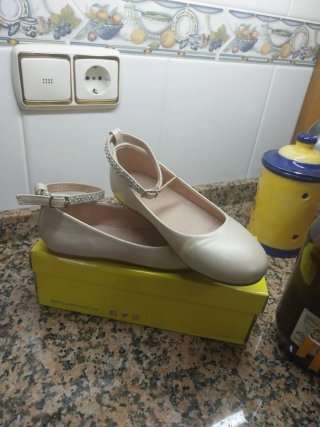 Sabrinas de niña beige talla 35