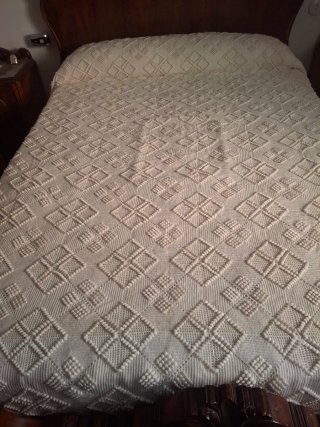 Colcha de Crochet cama matrimonio. Ver medidas