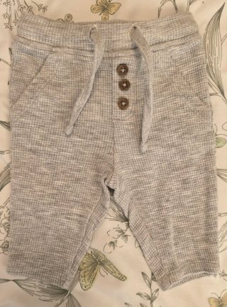 Pantalón de Bebé Gris Talla 1 Mes