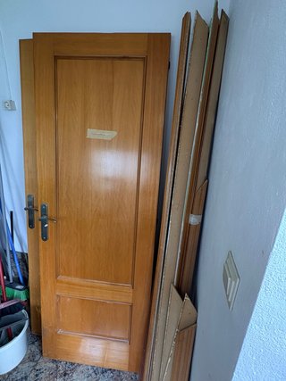 Puertas de madera con marcos