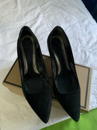 Zapatos de tacón Zara negros talla 37