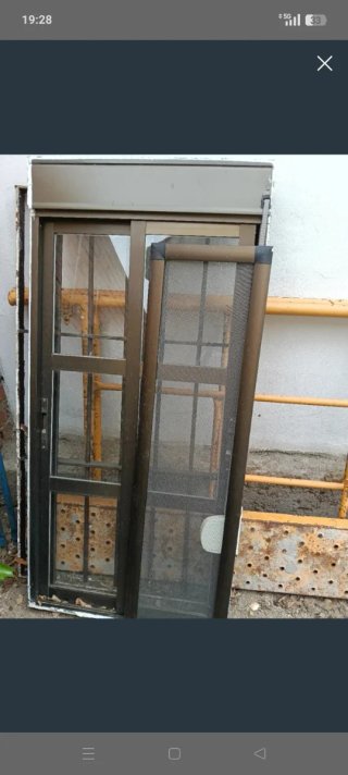 Ventana con Reja y Mosquitera
