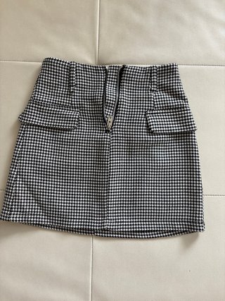 Minifalda Estampada Blanco y Negro Talla XS