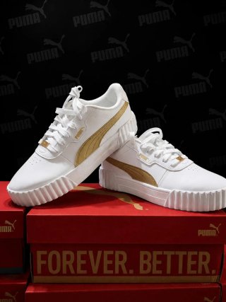 Zapatillas Puma Blancas y Doradas