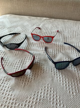 4 Gafas de sol para niños de 6 a 8 años