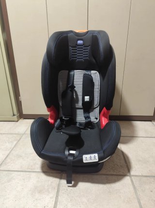 Silla de Coche Chicco Akita Fix
