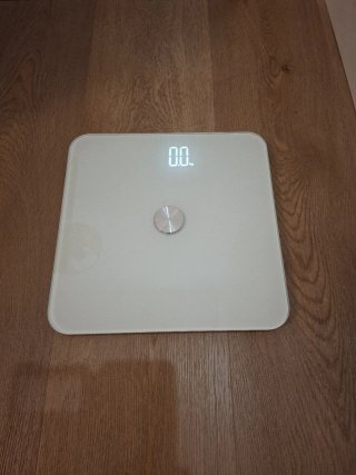 Báscula de baño de cristal blanco marca cecotec