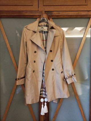 Gabardina Burberry Beige