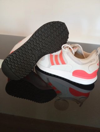 Zapatillas Adidas Blancas y Rojas