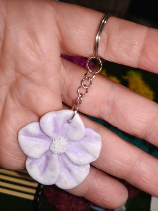 Llavero de Flor de Pensamiento