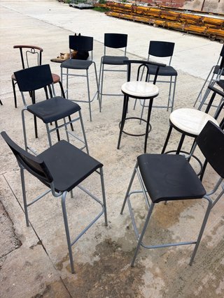Set de 8 sillas altas