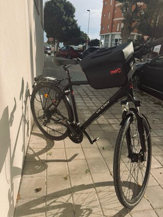 Bicicleta de Trekking Ortler Chur Negra