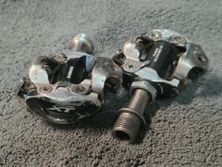 Pedales Shimano XT M8000