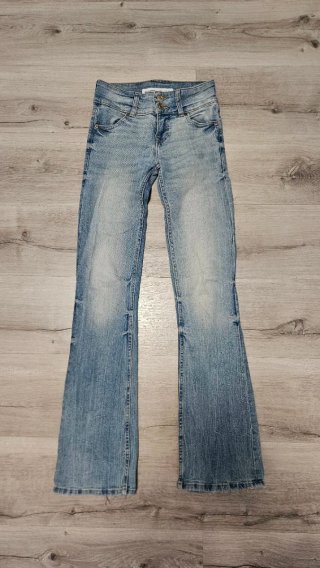 Pantalones vaqueros Bershka