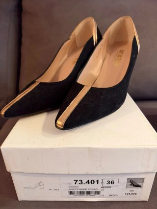 Zapatos de tacón Unanue – Talla 36 Precio: 75 € n