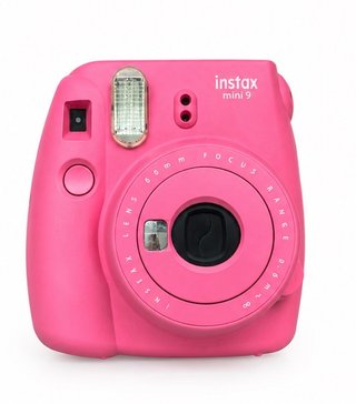 Cámara instax rosa con funda