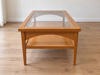 Mesa de centro de madera y cristal