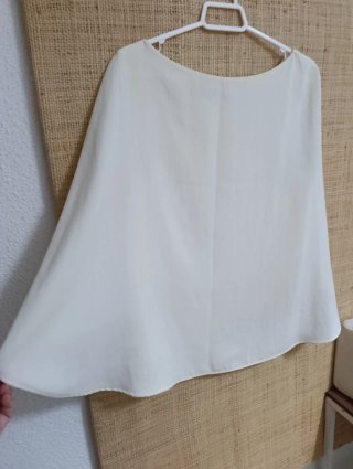 Camisa Blanca con Capa