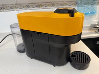 Cafetera Nespresso Vertuo Pop Amarilla