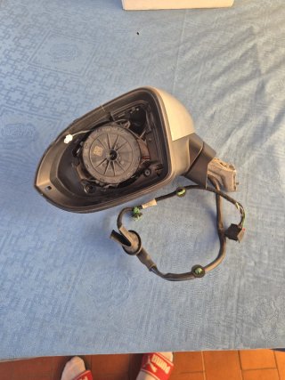 Retrovisor Izquierdo Volkswagen Passat B8