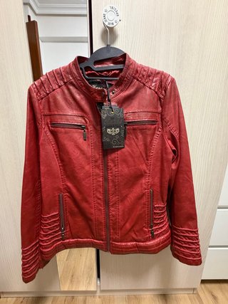 Cazadora Roja de Mujer Talla XL (NUEVA)